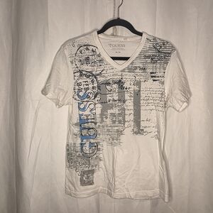 GUESS White and Blue Graphic Tee